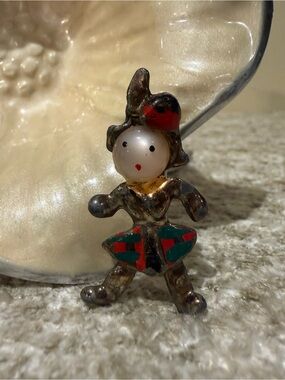 Vintage 1950s Moonglow Jelly Belly Scottish Boy Brooch Enamel Kilt Figural Pin